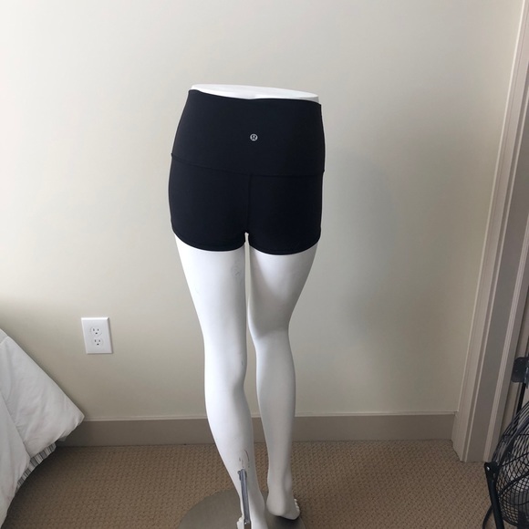 Lululemon Athletica Align Black Shorts - Picture 9 of 12